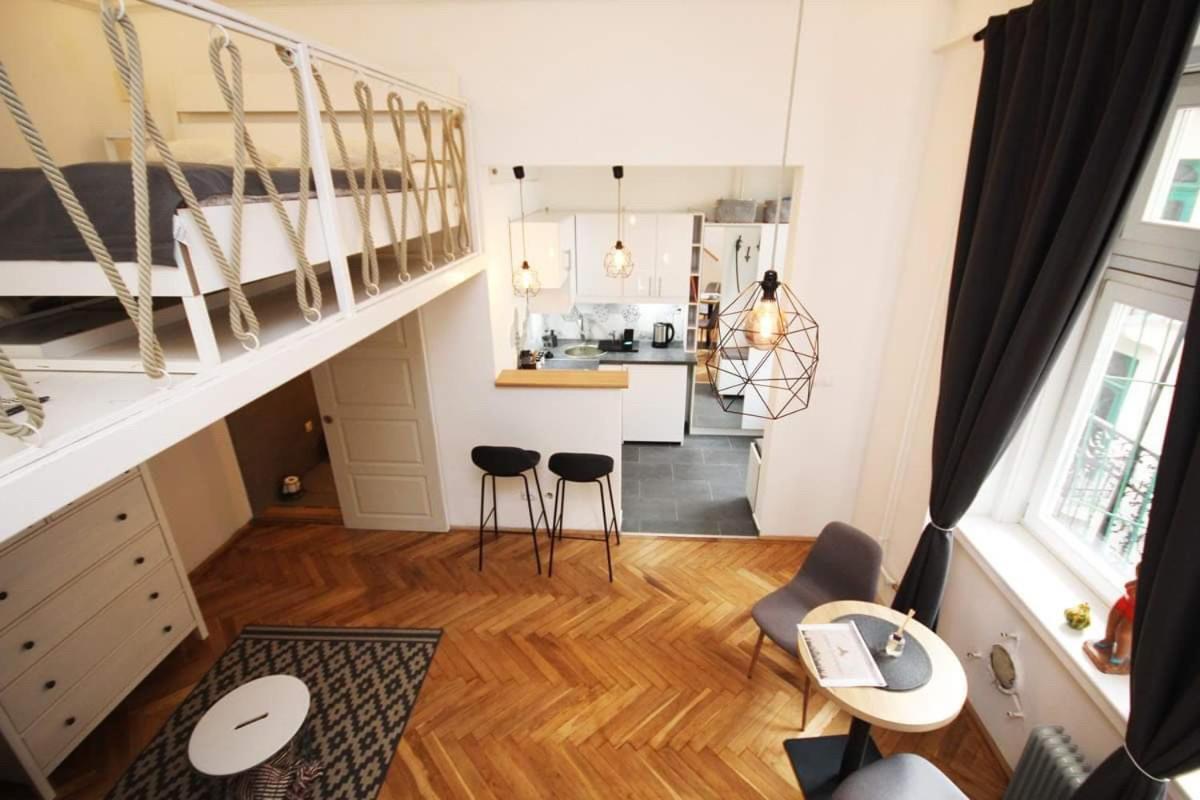 Lovely Downtown Home In בודפשט מראה חיצוני תמונה